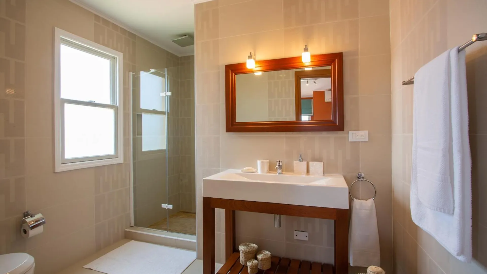 The Strand - The Beach, Penthouse 4A Willemstad Apartment