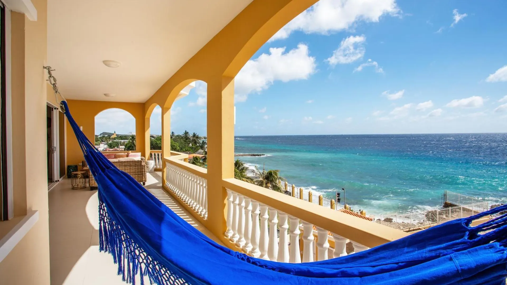 Apartment The Strand - The Beach, Penthouse 4A Willemstad